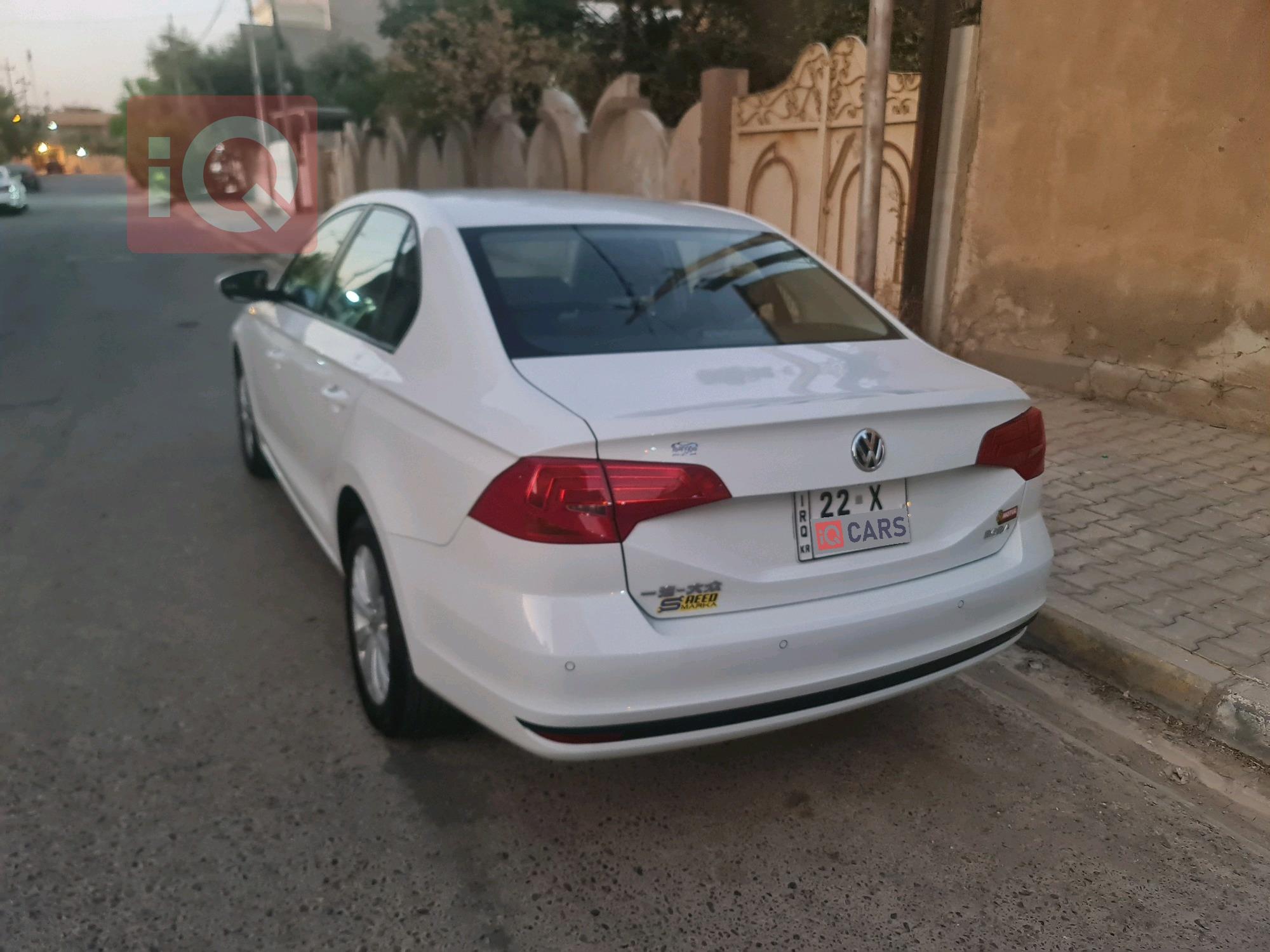 فولكسفاغن بورا